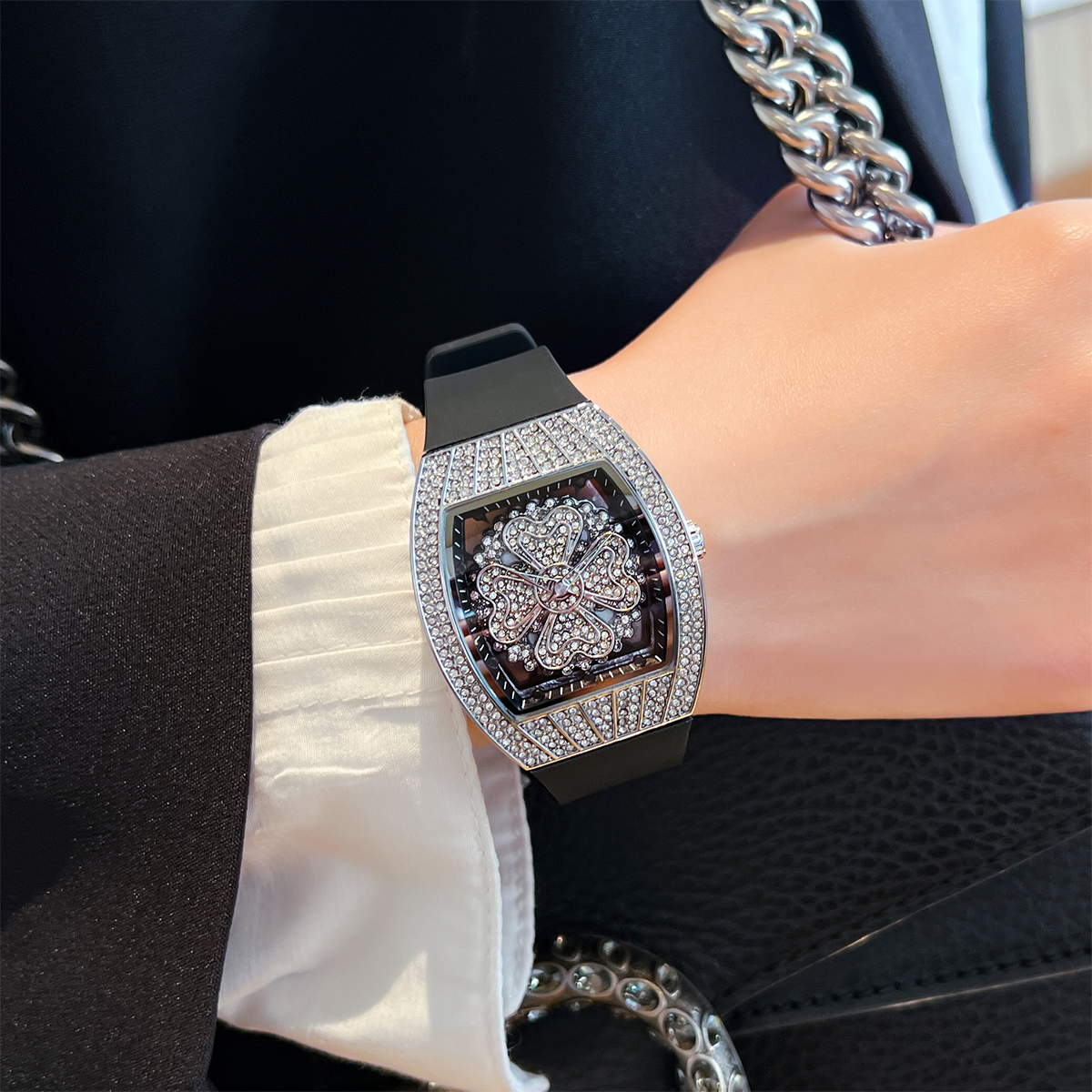 Women's watch LA416