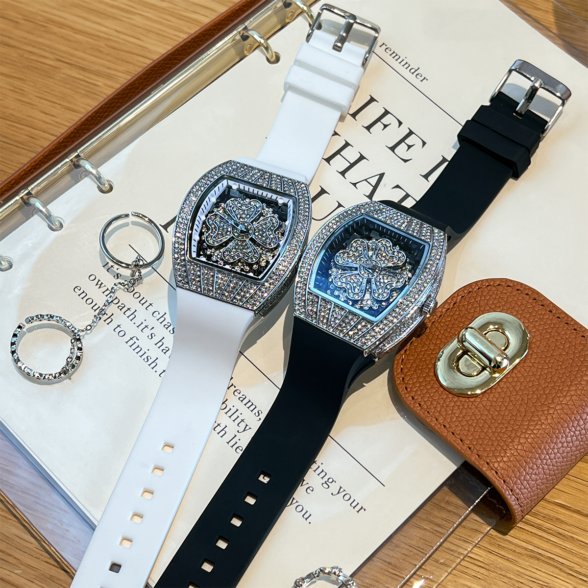 Women's watch LA416